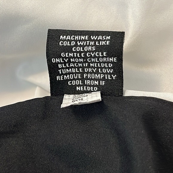 Victoria Beckham for Target Black and White Mod Shift Tulip Appliqué Dress - Picture 15 of 15